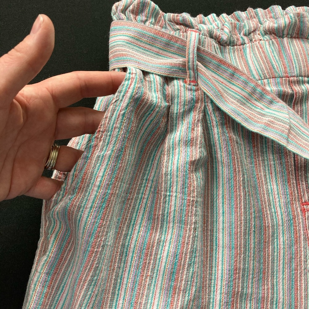 American Eagle high waist multi colored striped paperbag shorts… - Picture 7 of 11